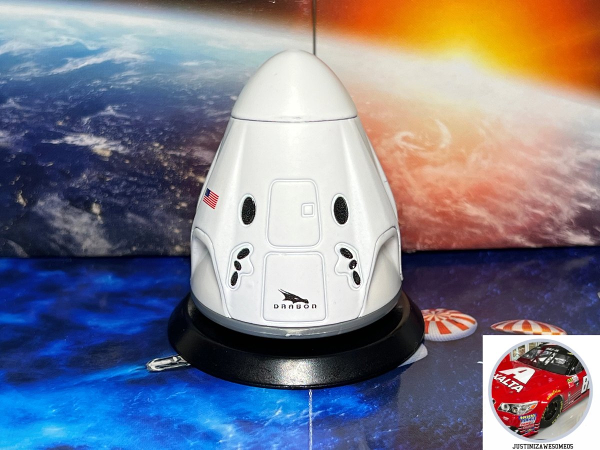 2023 SpaceX Dragon: No package: Image 2