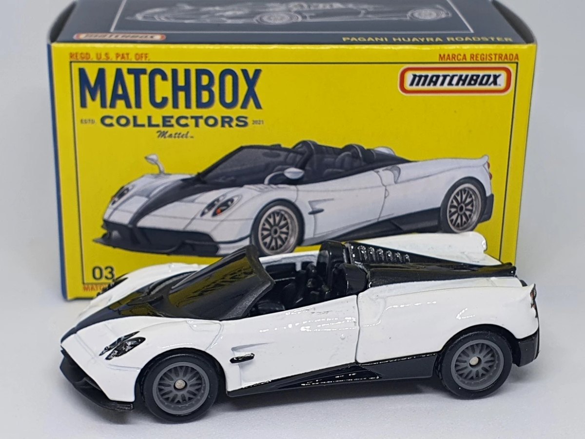 2022 Pagani Huayra Roadster: No package: Image 2
