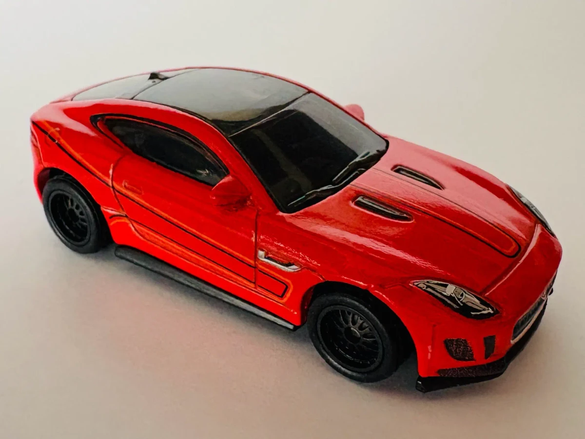 2021 2015 Jaguar F-Type Coupe: No Package: Image 3