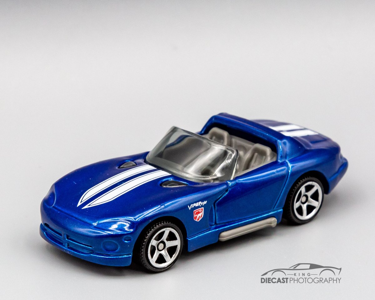 2022 Dodge Viper RT/10: No package: Image 2