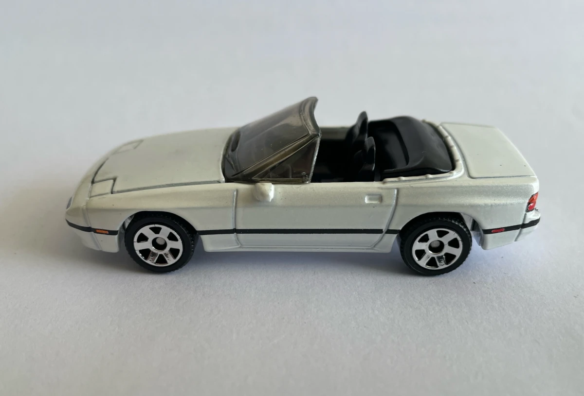 2022 1988 Mazda RX-7: Box: Image 2