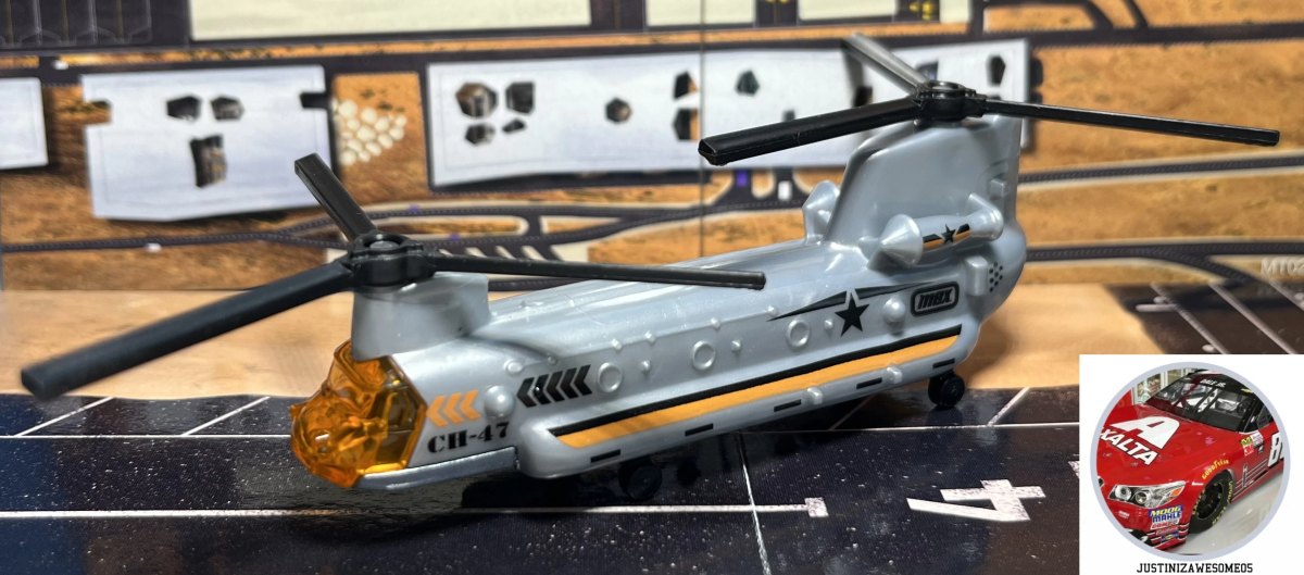 2022 Boeing CH-47 Chinook Grey: No package: Image 2