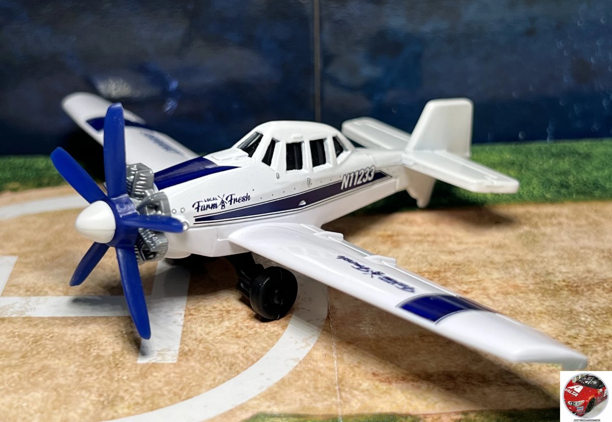 2022 MBX Crop Duster White: No package: Image 2