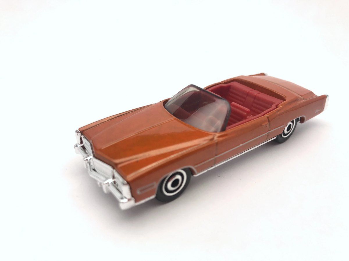 Hot Wheels 1975 Cadillac Eldorado Convertible
