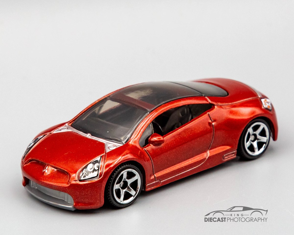2021 Mitsubishi Eclipse Red: No package: Image 2