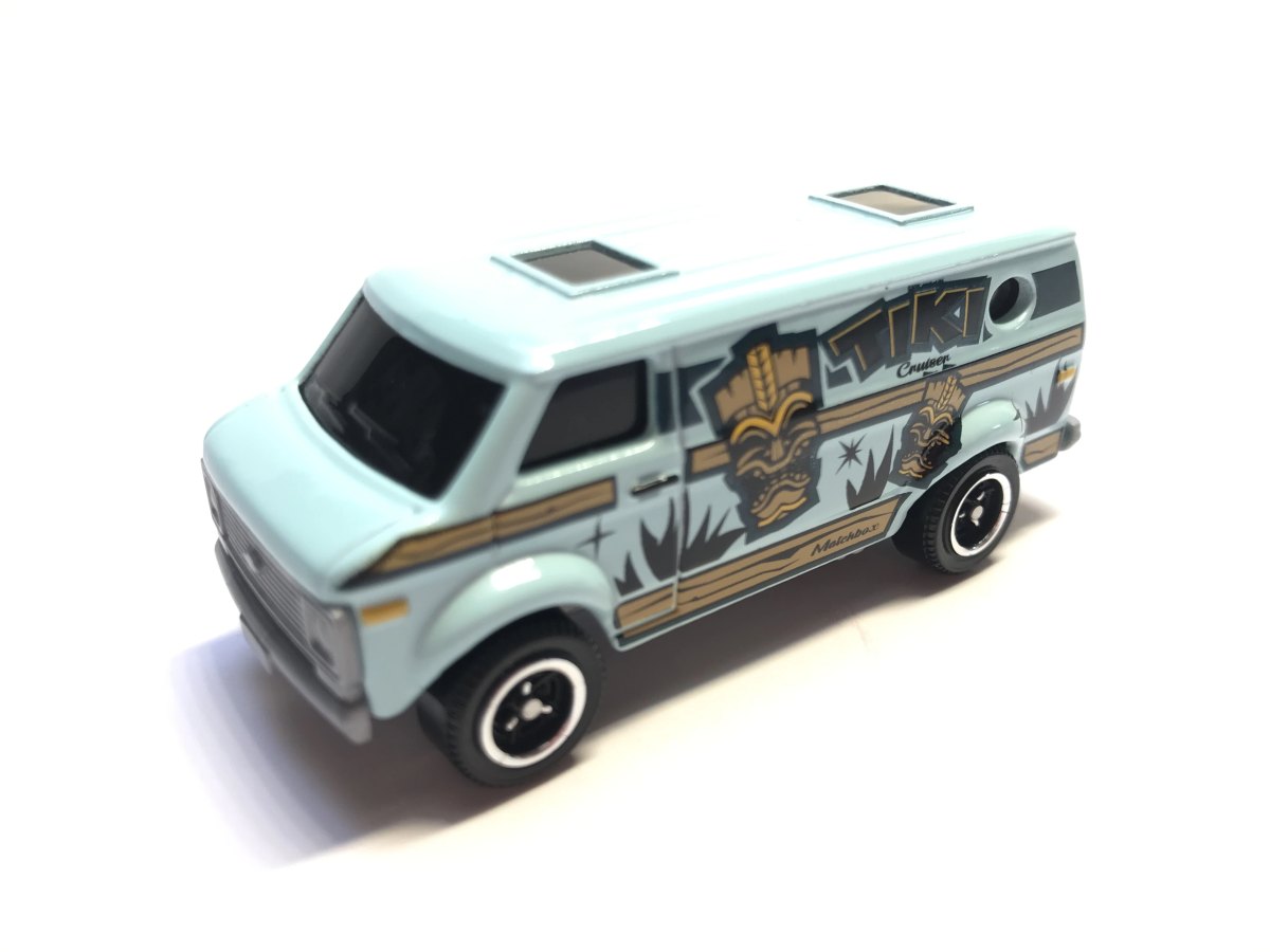 2021 75 Chevy Van Blue: No package: Image 2