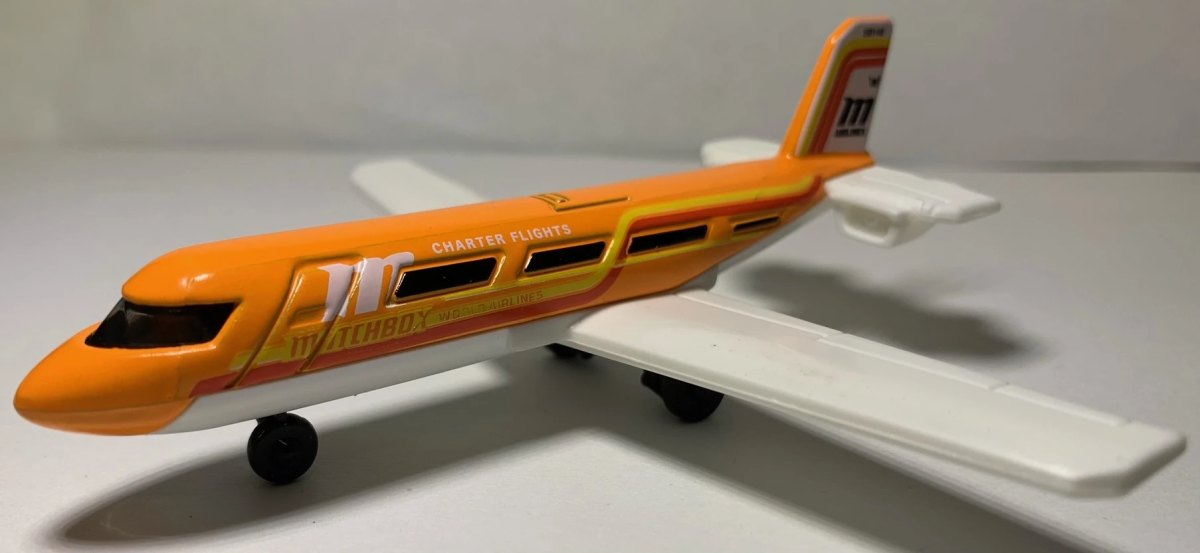 2021 MBX Private Jet Orange: No package: Image 2