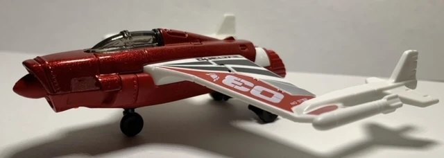 2021 Duel Tail Red: No package: Image 2