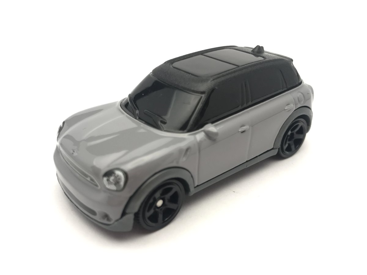 Hot Wheels 2011 Mini Countryman