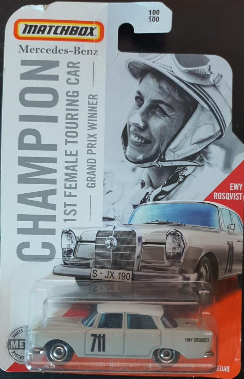 2020 62 Mercedes-Benz 220 SE Sedan: Long Card: Image 2