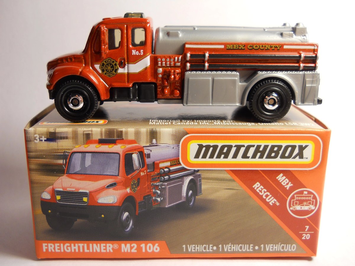Hot Wheels Freightliner M2 106