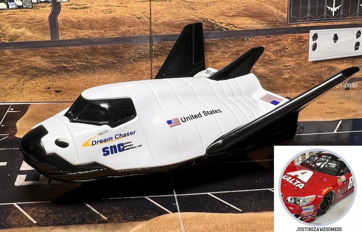 2019 Dream Chaser White: No package: Image 2