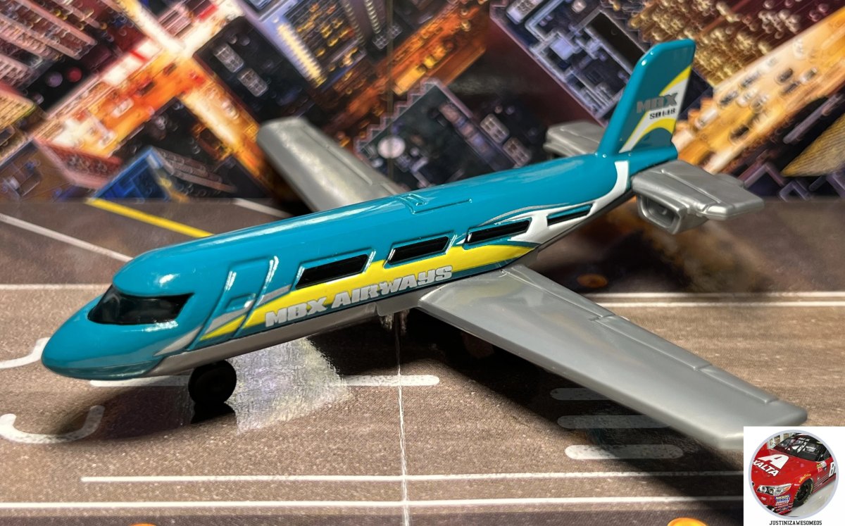 2019 MBX Private Jet Teal: No package: Image 2