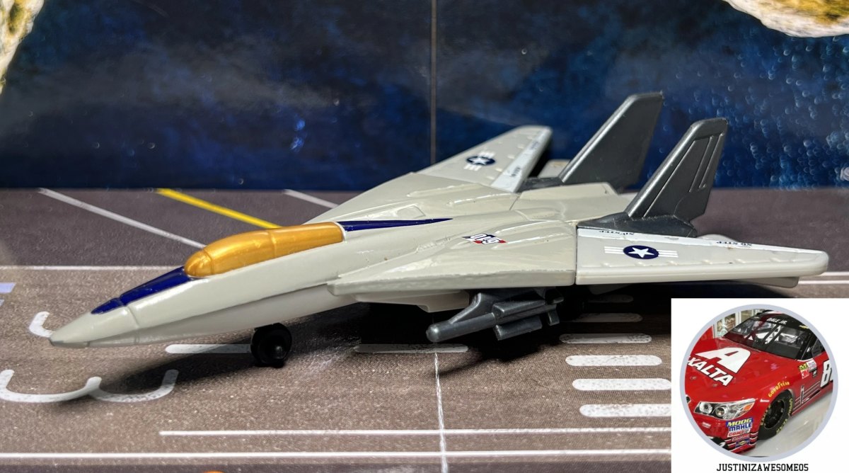 2019 F14 Tomcat: No package: Image 2