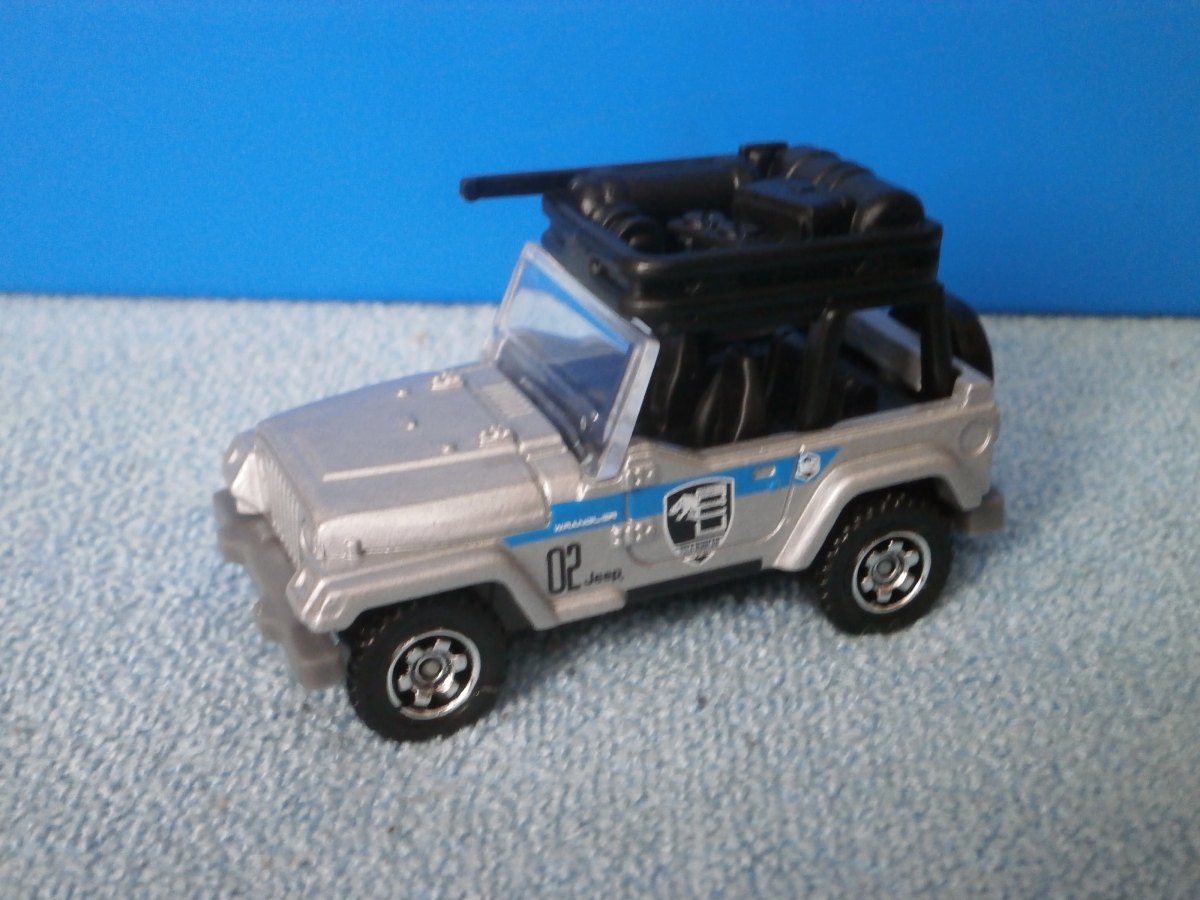 2015 Jeep Wrangler: No package: Image 2