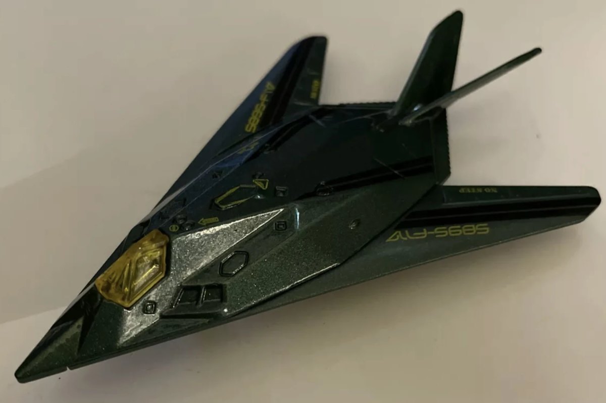 2012 Lockheed Martin F-117 Nighthawk Green: No package: Image 2