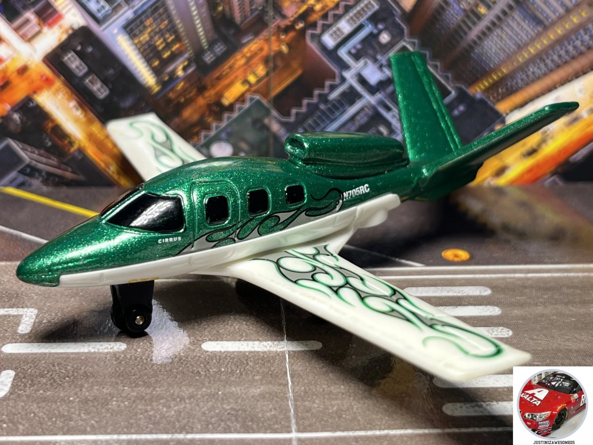 2012 Cirrus Vision Green: No package: Image 2