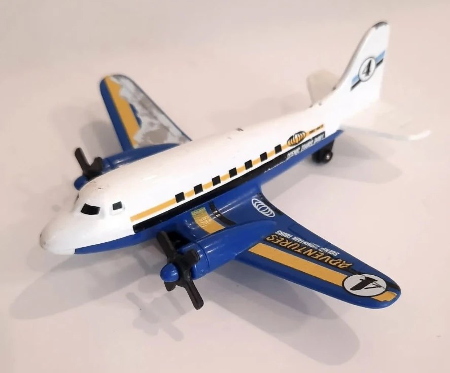 2012 Air Liner White: No package: Image 2