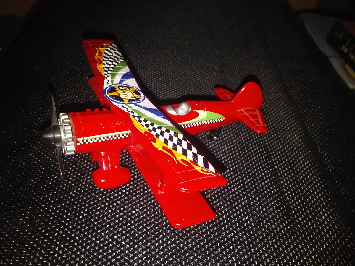 2012 Biplane Red: No package: Image 2