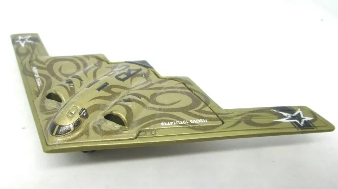 2012 Northrop Grumman B-2 Gold: No package: Image 2