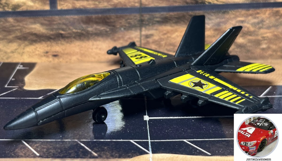 2012 Boeing F/A-18E Super Hornet Green: No package: Image 2