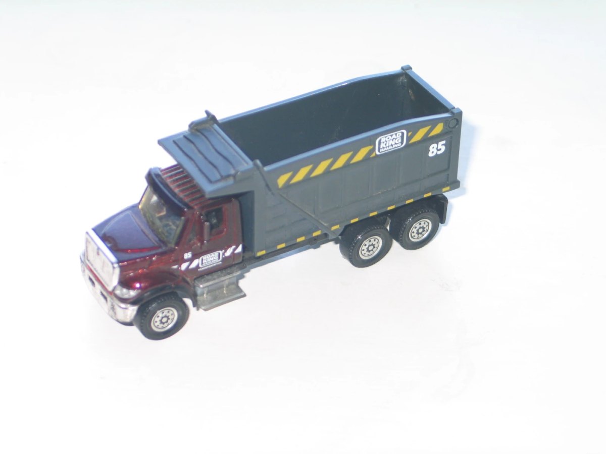 Hot Wheels Intertiol Workstar 7500 Dump Truck