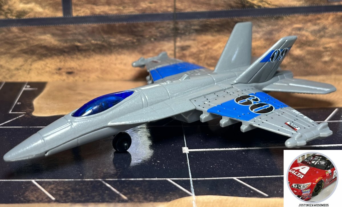 2010 Boeing F/A-18 Super Hornet Grey: No package: Image 2