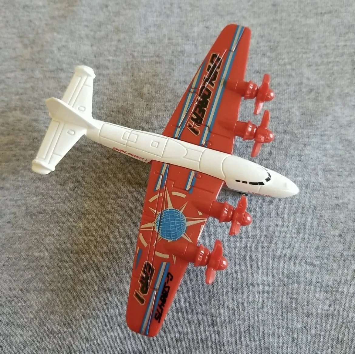 2010 Sea Plane Yellow: No package: Image 2