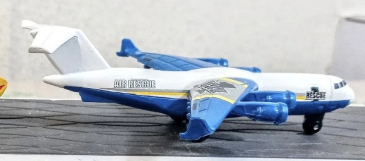 2010 Sky Cargo Blue: No package: Image 2