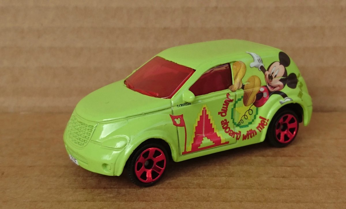 Hot Wheels Chrysler Panel Cruiser