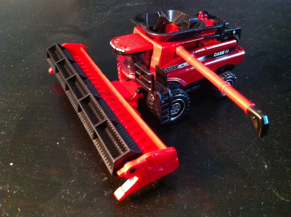 Hot Wheels Case IH Axial-Flow 7088 Combine Harvester
