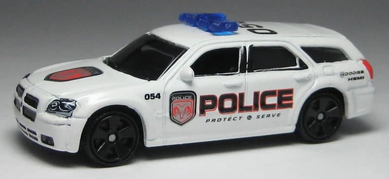 Hot Wheels Dodge Magnum Police