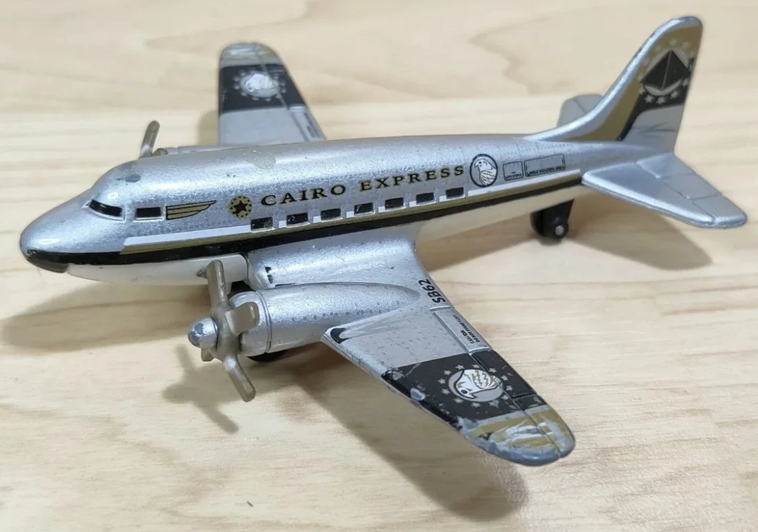 2006 Airliner Silver: No package: Image 2