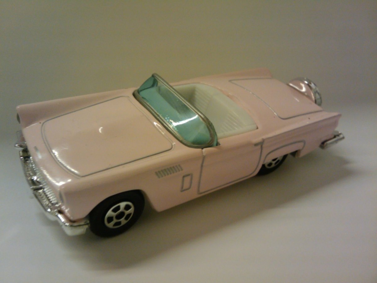 Hot Wheels 1957 Ford Thunderbird