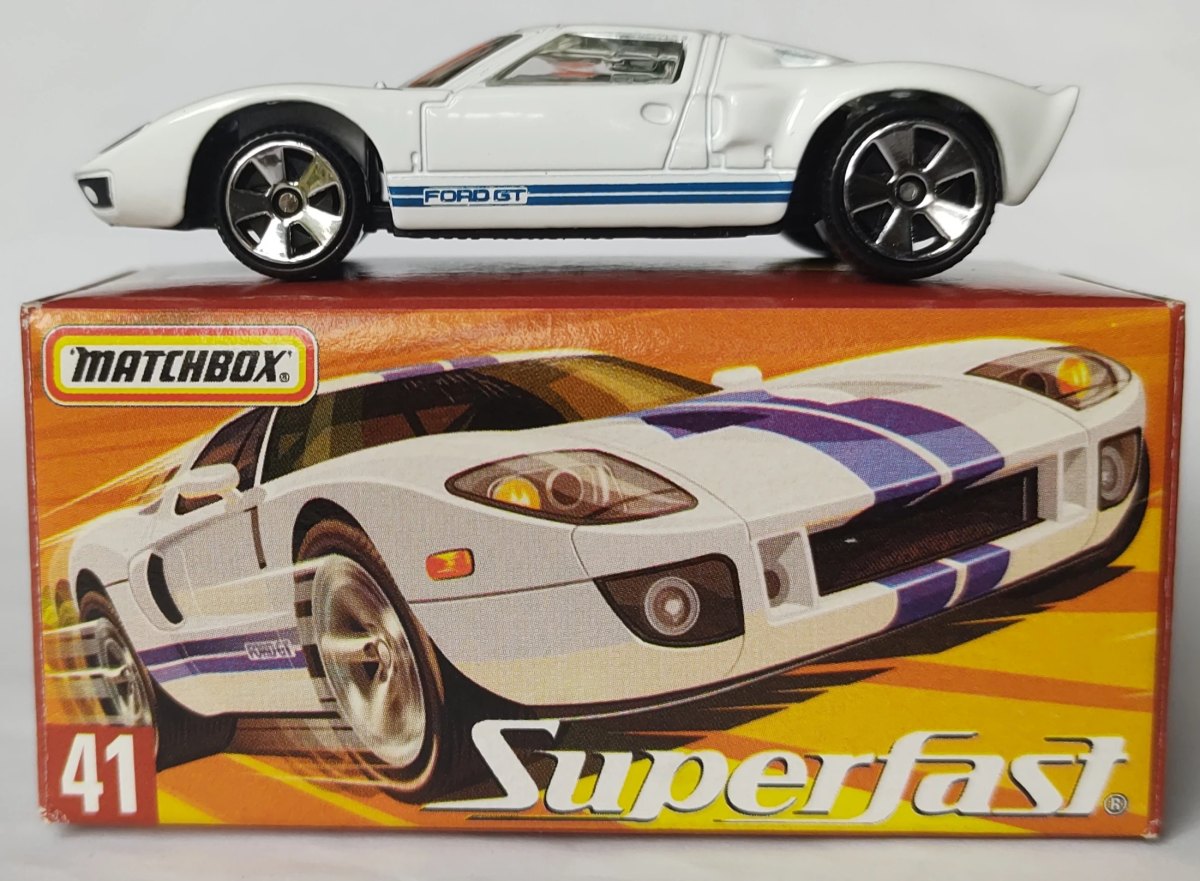 2005 Ford GT40 White: No package: Image 2