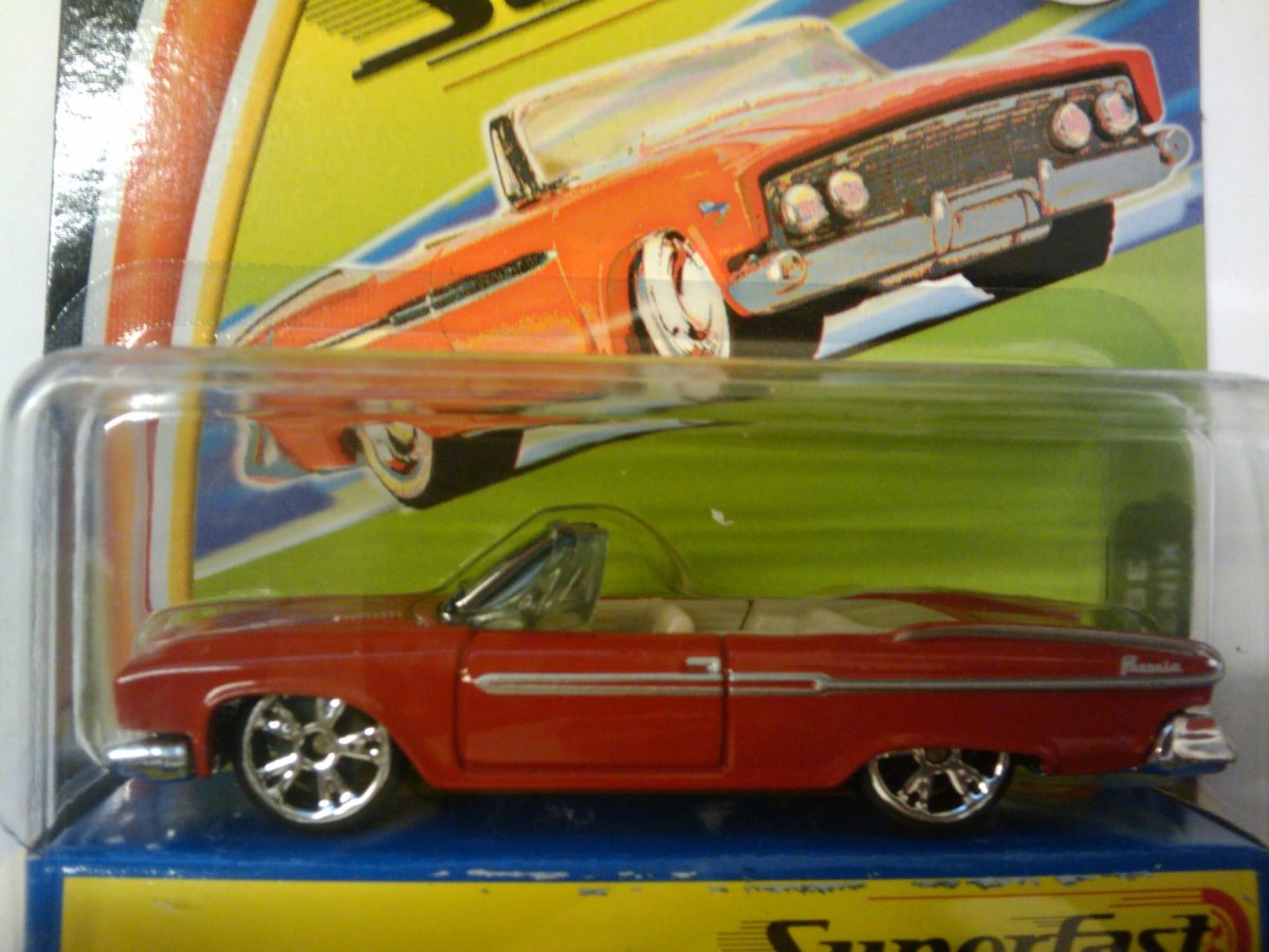 Hot Wheels 1961 Dodge Dart Phoenix