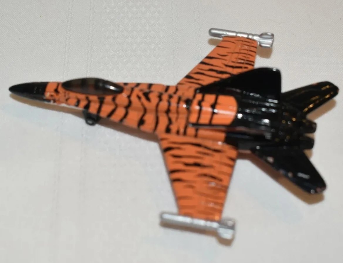 2002 Attack Jet Orange: No package: Image 2