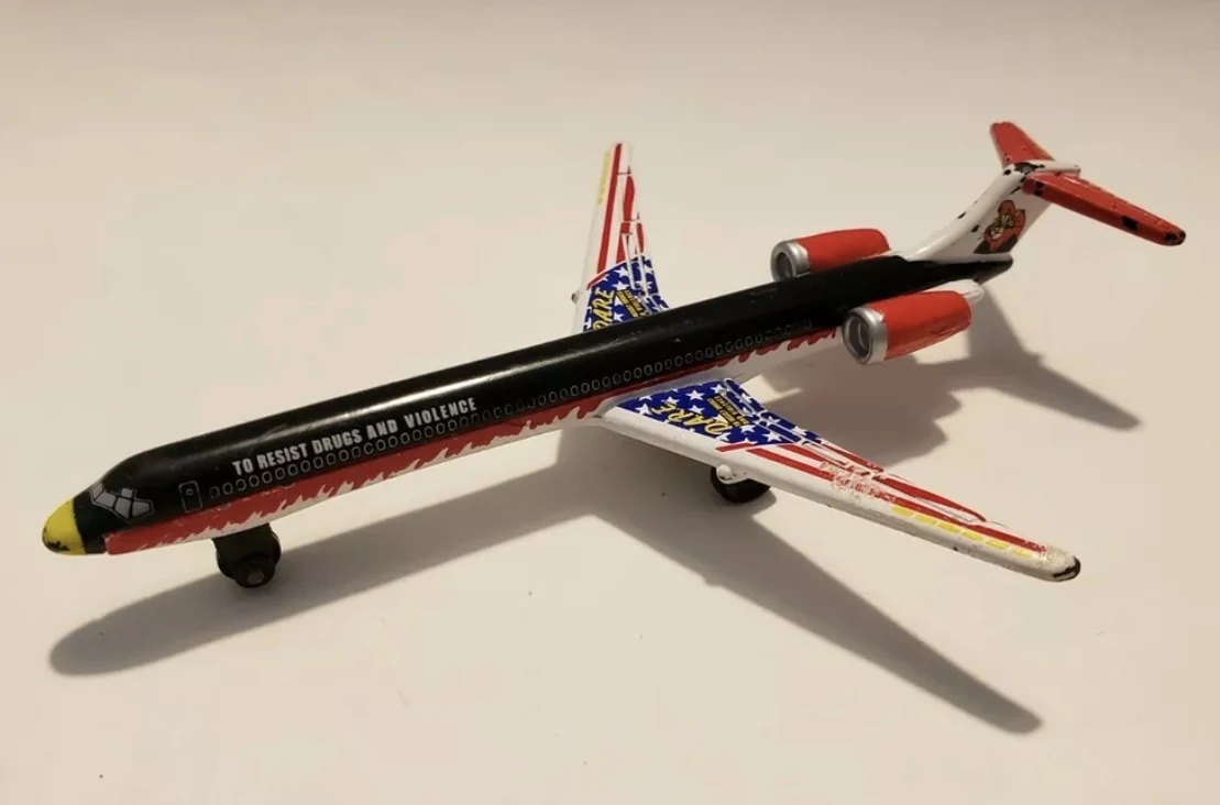 2002 Mcdonnell Douglas MD-90 Black: No package: Image 2