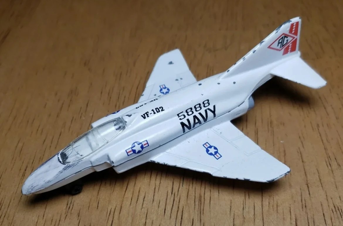 1998 Phantom F4E: No package: Image 2