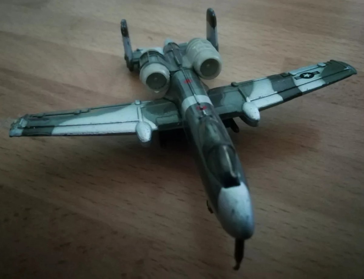 2000 Fairchild Republic A-10 Thunderbolt II Grey: No package: Image 2