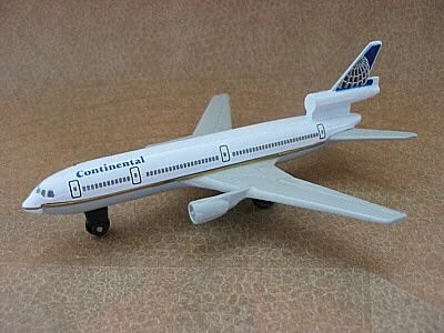 2001 DC10: No package: Image 2