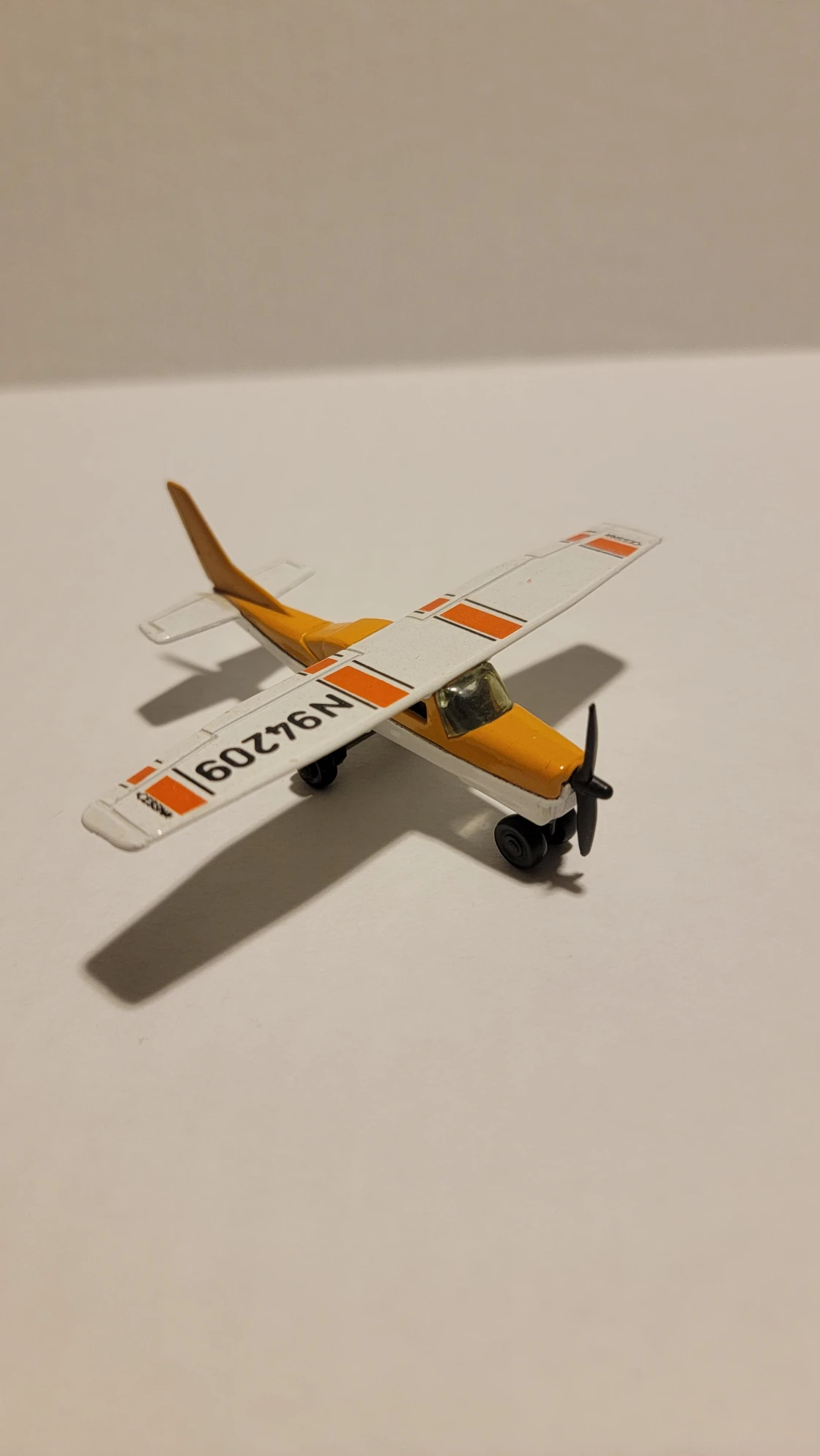 1979 Cessna 210G Orange: No Package: Image 2