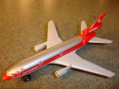 1989 DC10: No package: Image 2
