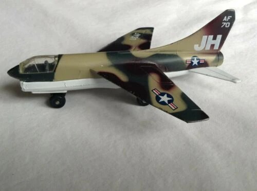 1989 Corsair A7D Green: No package: Image 2