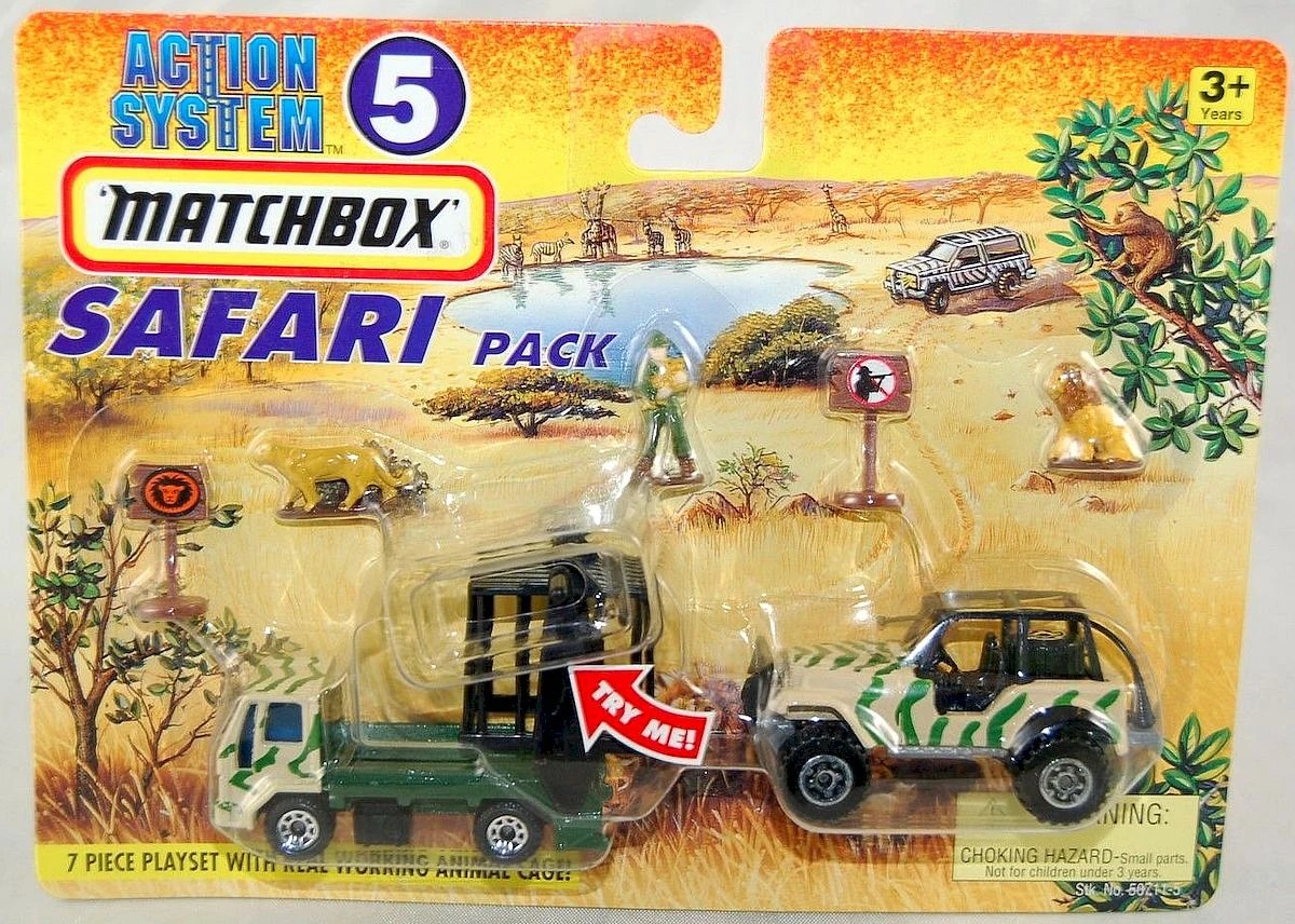 Hot Wheels Ford Cargo Zoo Truck