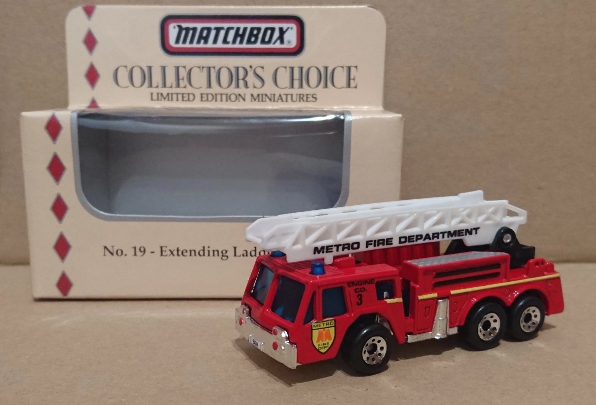 Hot Wheels Extending Ladder Fire Engine