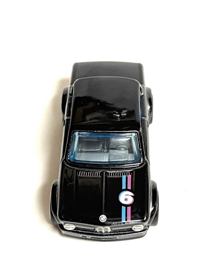 2026 BMW 2002 Black: Image 4