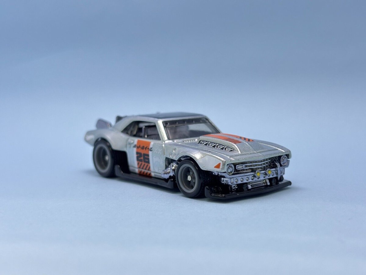 2026 Custom '68 Camaro ZAMAC: Image 3
