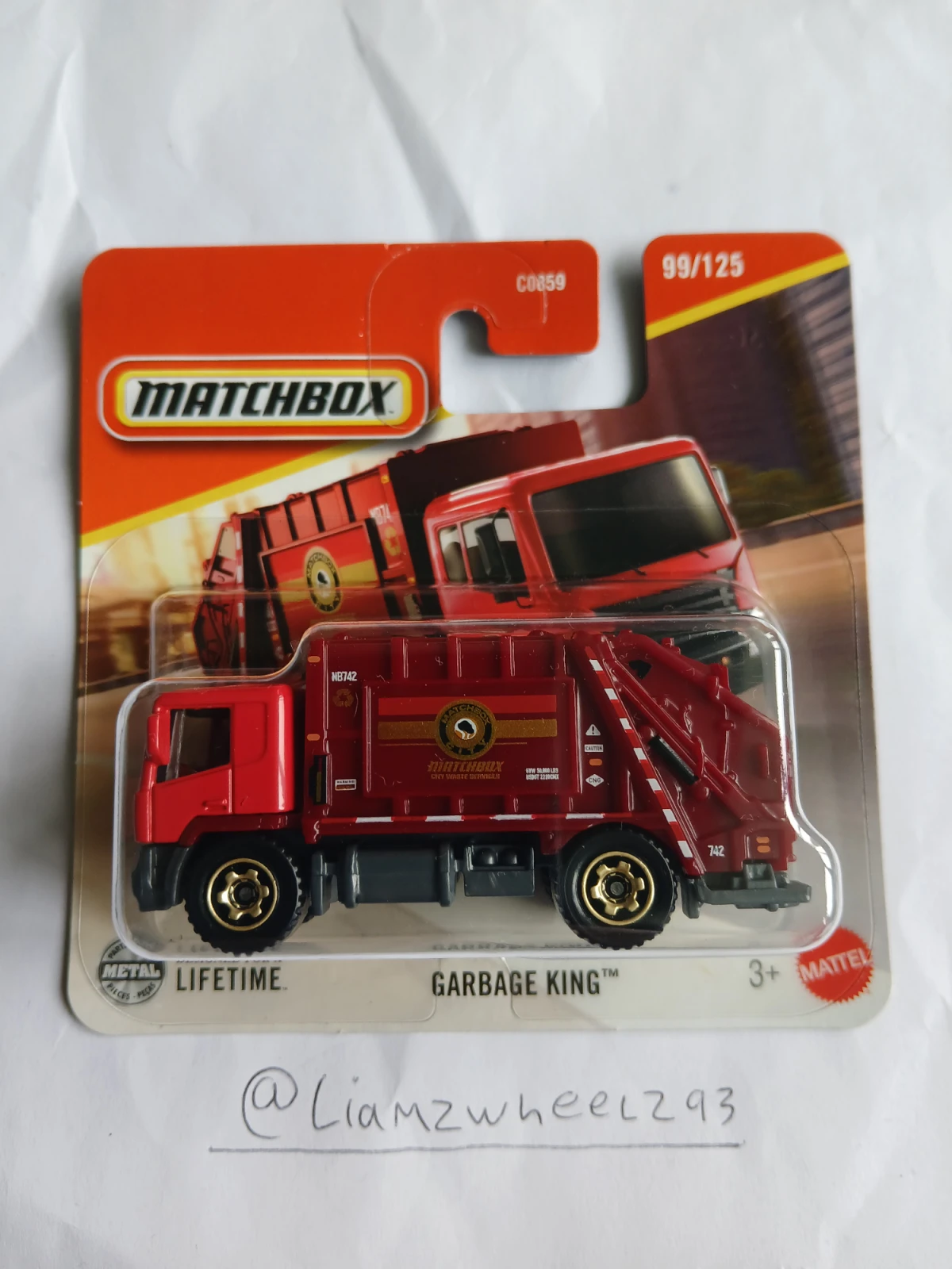 2025 Garbage King Red: Short Card: Image 3