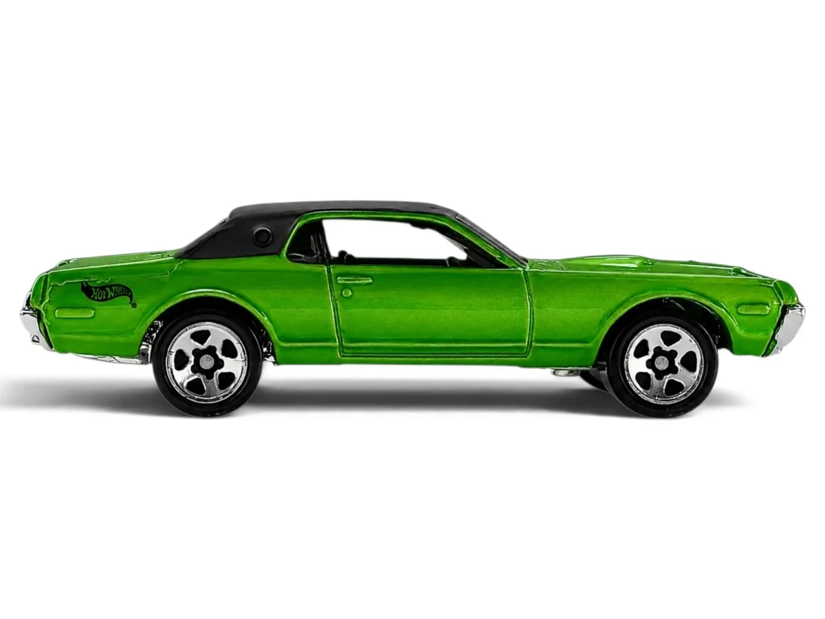 2002 68 Mercury Cougar Green: No Package: Image 2